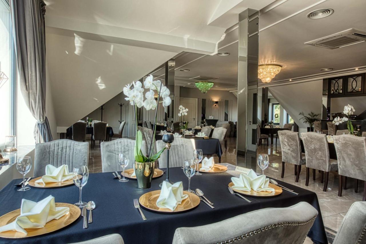 Hotel Bialy Dom Рибник Екстериор снимка