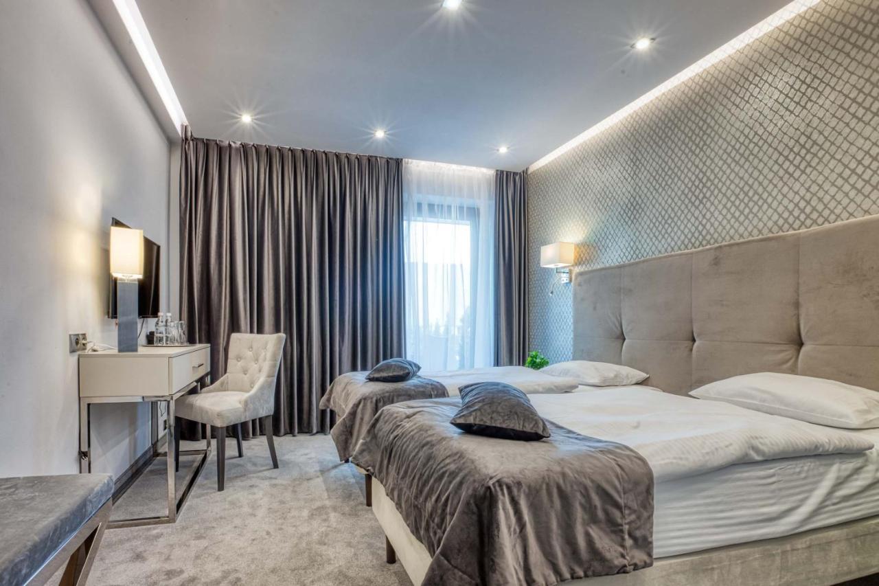Hotel Bialy Dom Рибник Екстериор снимка