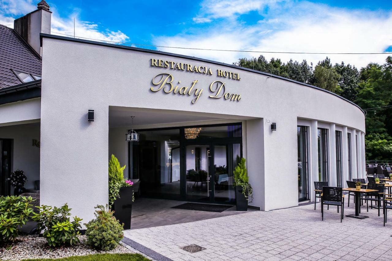 Hotel Bialy Dom Рибник Екстериор снимка